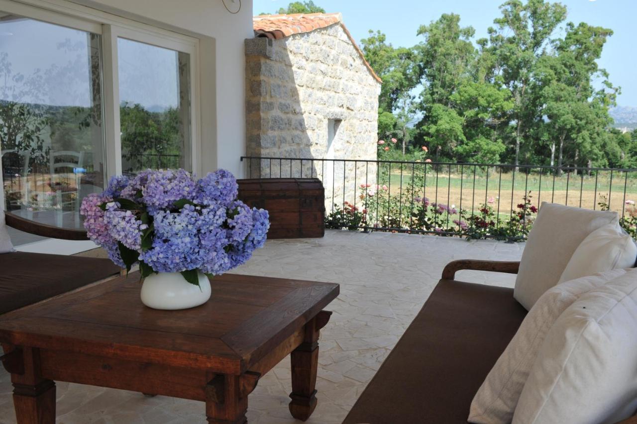 B&B Li Tauli Arzachena Exterior foto